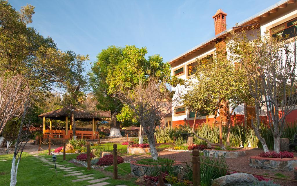 Mansion Del Virrey Hotel Patzcuaro Exterior photo